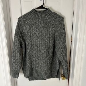 Women’s Cable Knit Gray Sweater